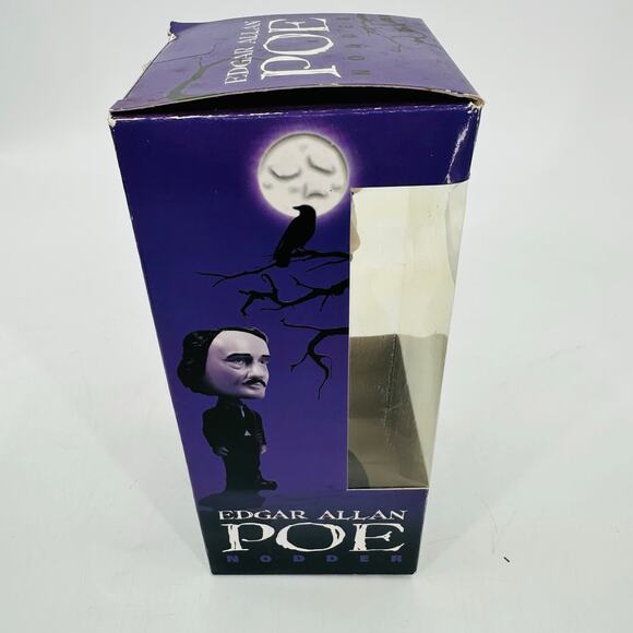 Edgar Allen Poe Bobblehead Nodder by Accoutrements Bobblehead Doll Vintage 2004 - Picture 5 of 9
